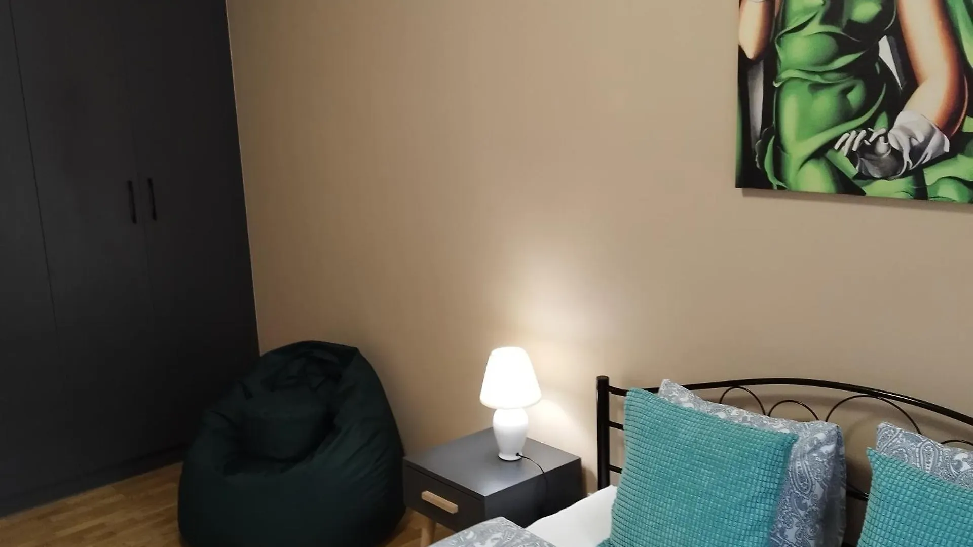 Modern Art Kredytowa-Dzieci Do Lat 7 Nie Placa! Warschau Polen