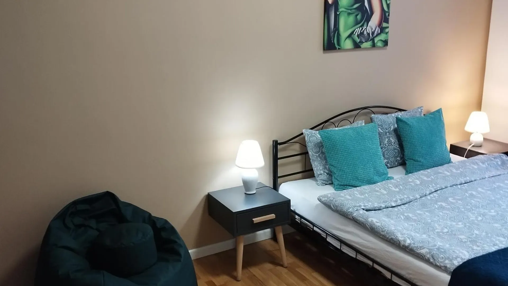 Modern Art Kredytowa-Dzieci Do Lat 7 Nie Placa! Warschau Polen
