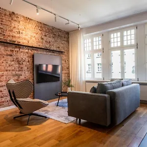 Apartamenty-wroc Ksiecia Witolda By The River Breslau